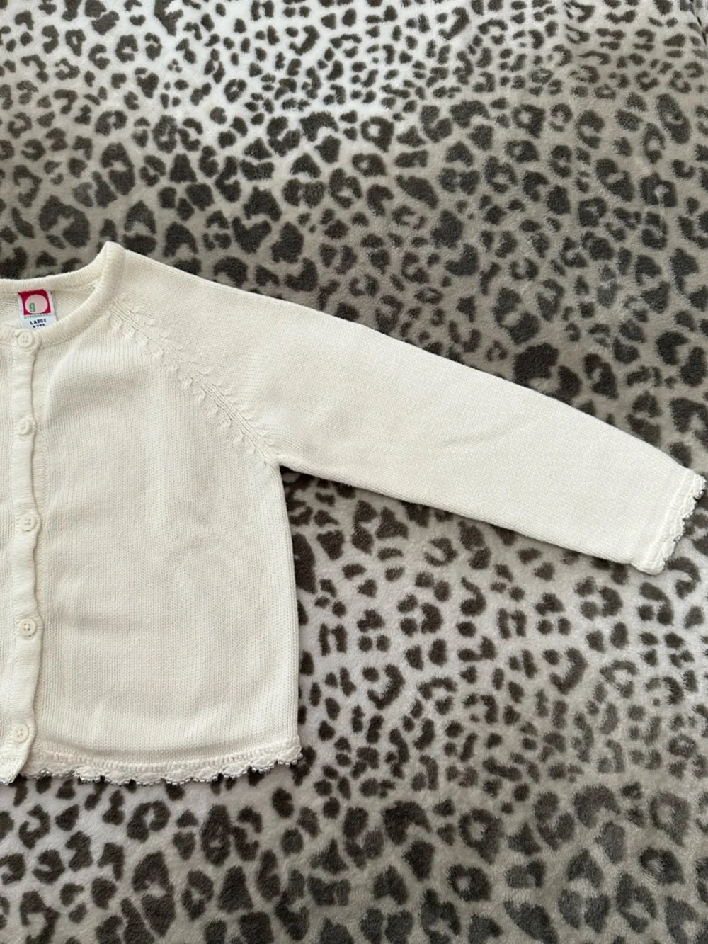 2001 Gymboree Off White Cream Button Up Sweater Bead Details Size 5 Large